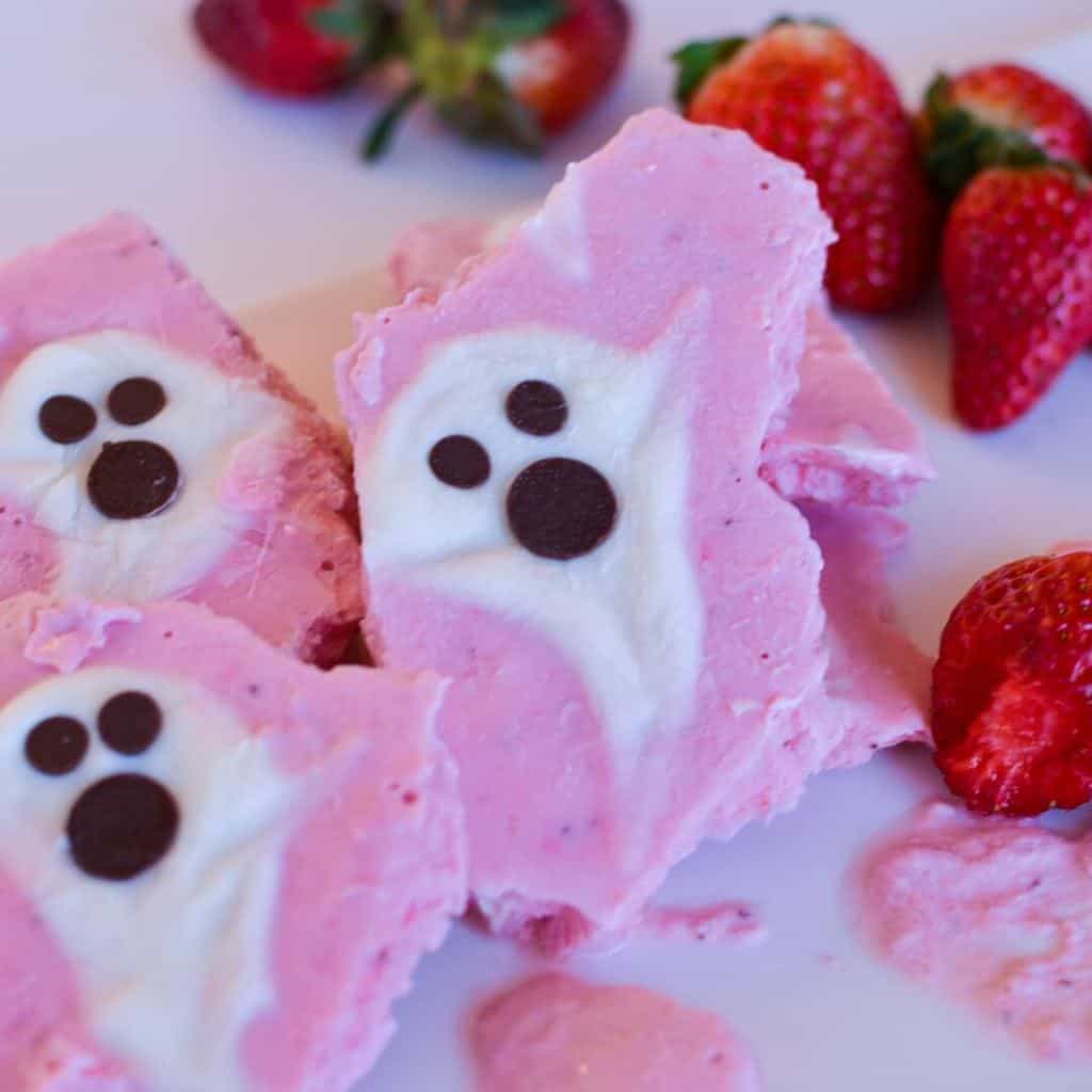 A Healthy Halloween Treat. How to make spooky strawberry frozen yoghurt bark.