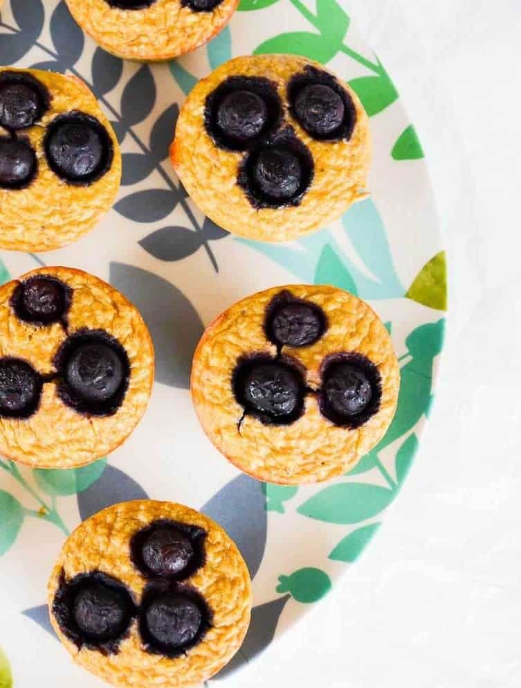 healthy blueberry banana pancake muffin bites. easy breakfast recipe or healthy lunch box suitable for baby led weaning