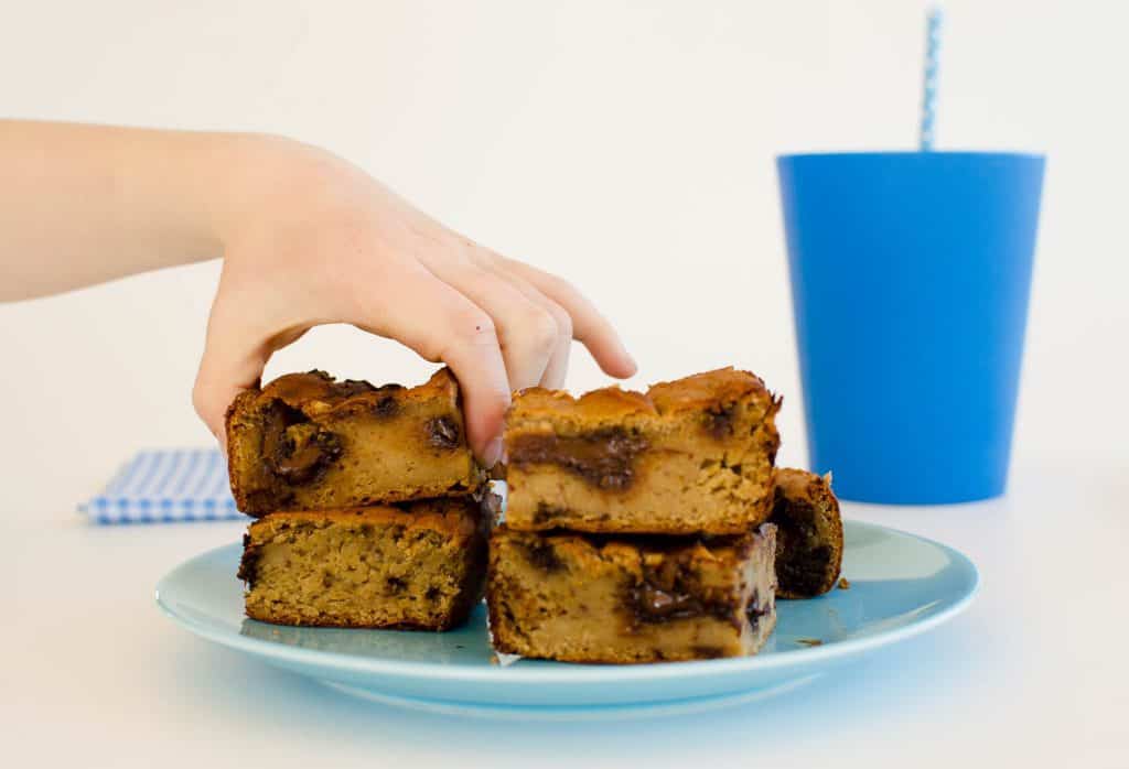 chickpea banana and chocolate slice, healthy snack for kids. A grain free, egg and dairy free protein packed sweet treat.