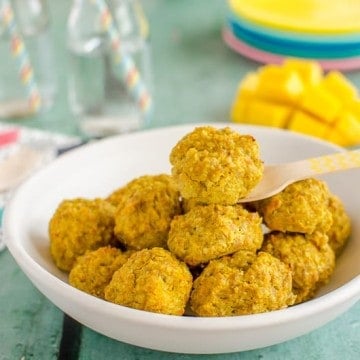 Bowl of mango chicken bites.