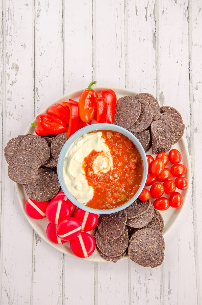 Red white and blue platter, a super easy patriotic party platter for the fourth of July 