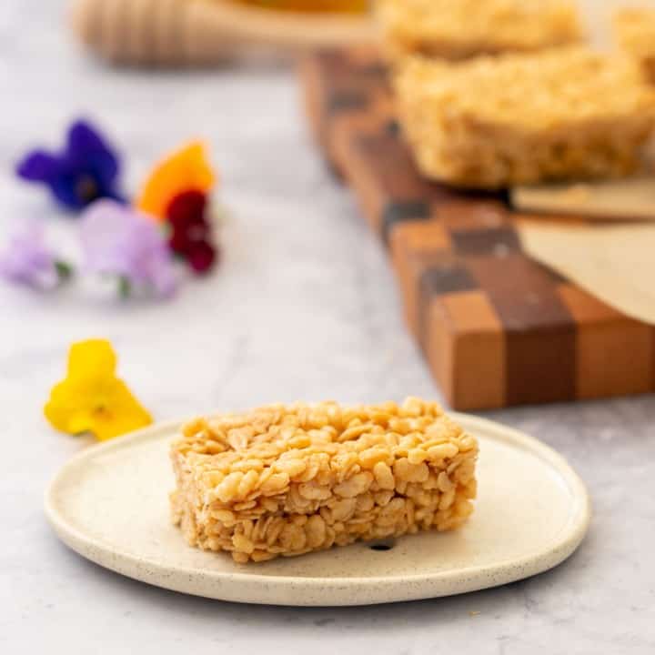 No-bake Rice Bubble Oat Slice - Healthy Rice Krispie Treat Recipe