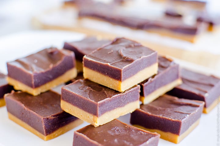 Easy peanut butter freezer fudge, 4 ingredients, healthy, refined sugar free, no bake, a simple homemade alternative to Reeses