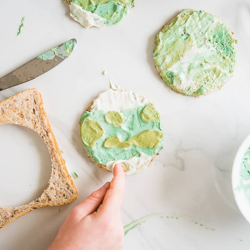 Earth day toasts, an easy activity for kids, simple food art