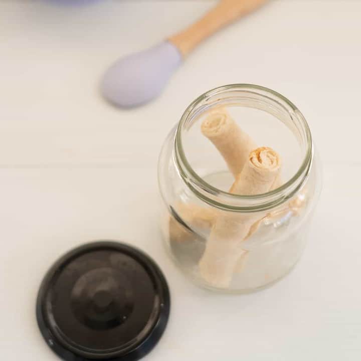 3 rusks in a glass jar