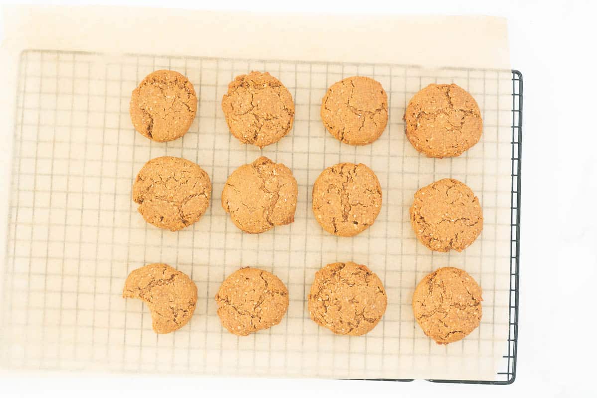 12 cinnamon cookies on a cooling rack