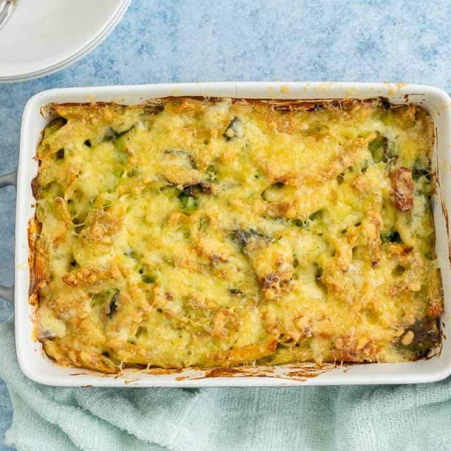 Chicken Pasta Bake - Family Friendly - Loaded with Spinach and Cauliflower