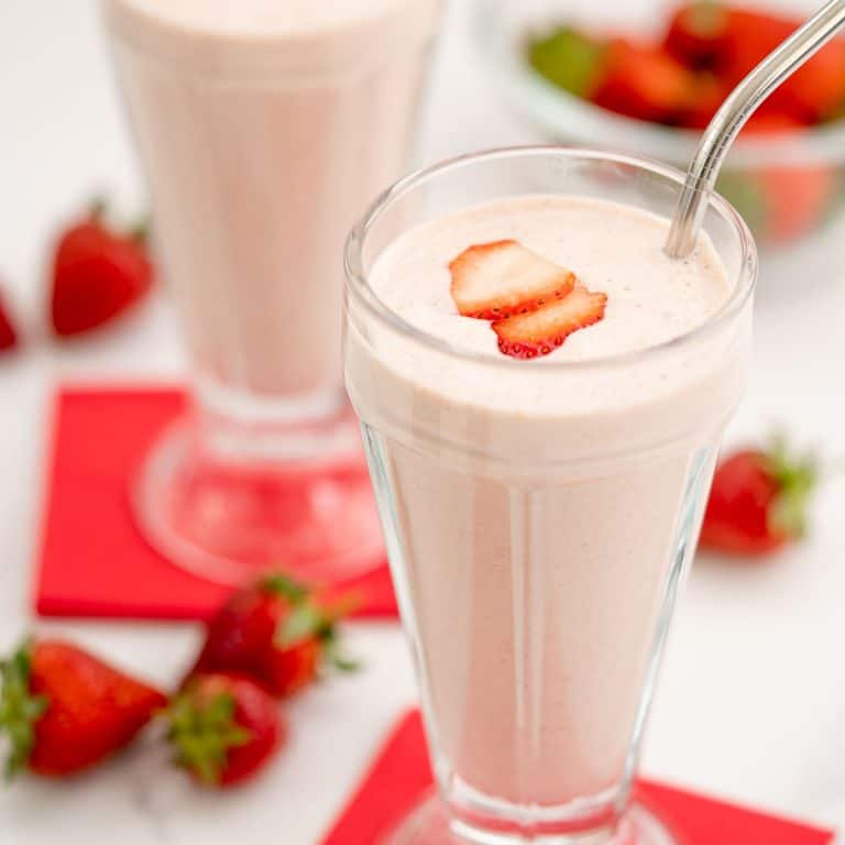 Healthy Strawberry Milkshake