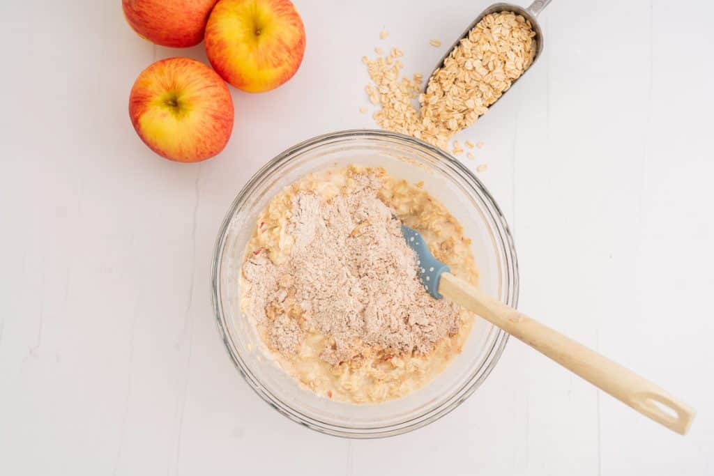 Healthy Cinnamon Apple Muffins With Rolled Oats My Kids Lick The Bowl