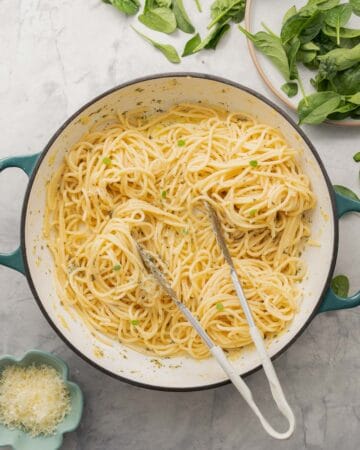 Buttered Noodles - My Kids Lick The Bowl